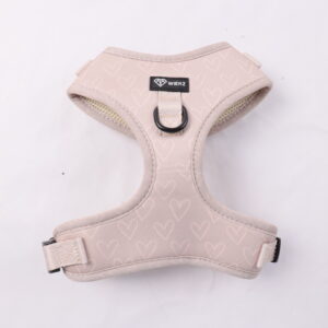 Naturally Love harnas